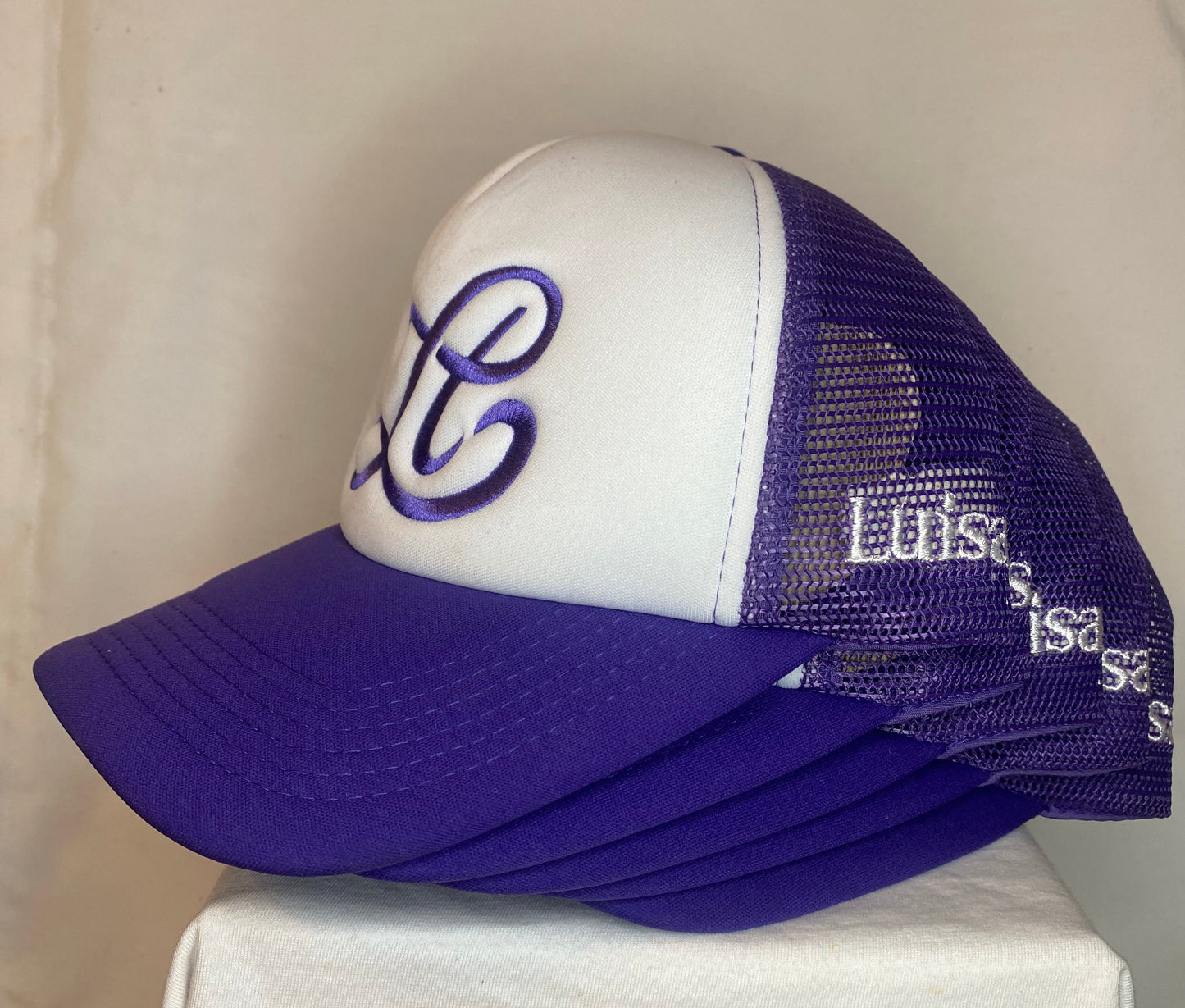 Lavender Luisant Trucker