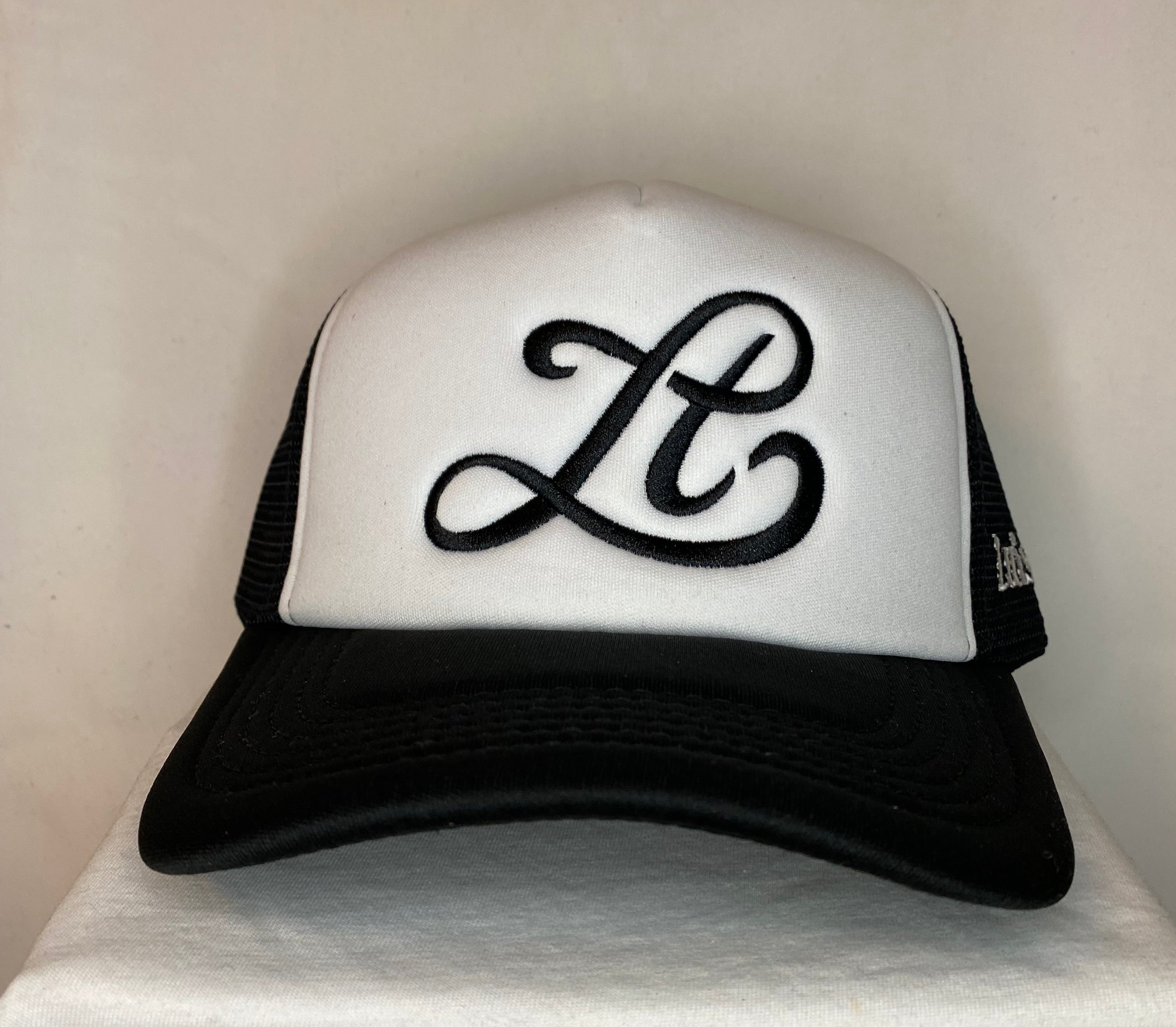 Classic Luisant Trucker