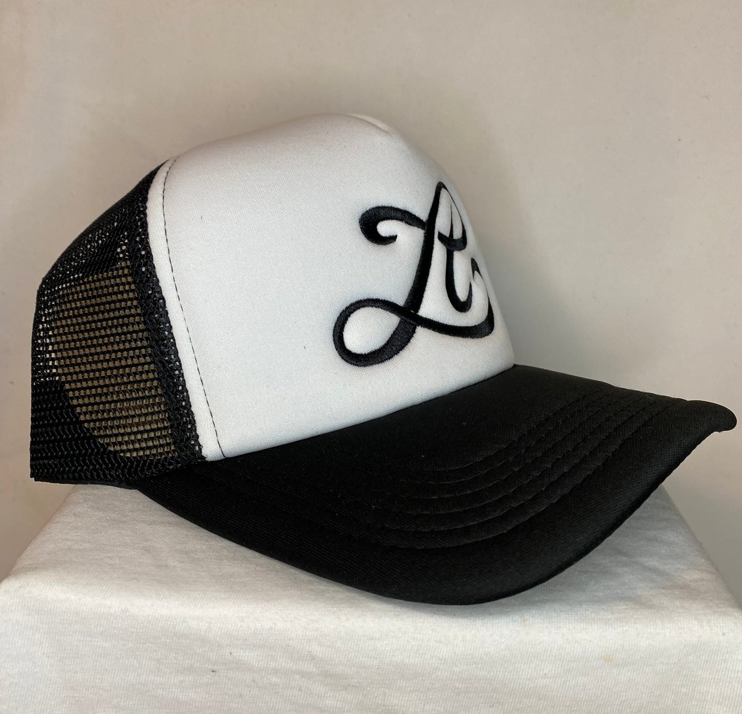 Classic Luisant Trucker