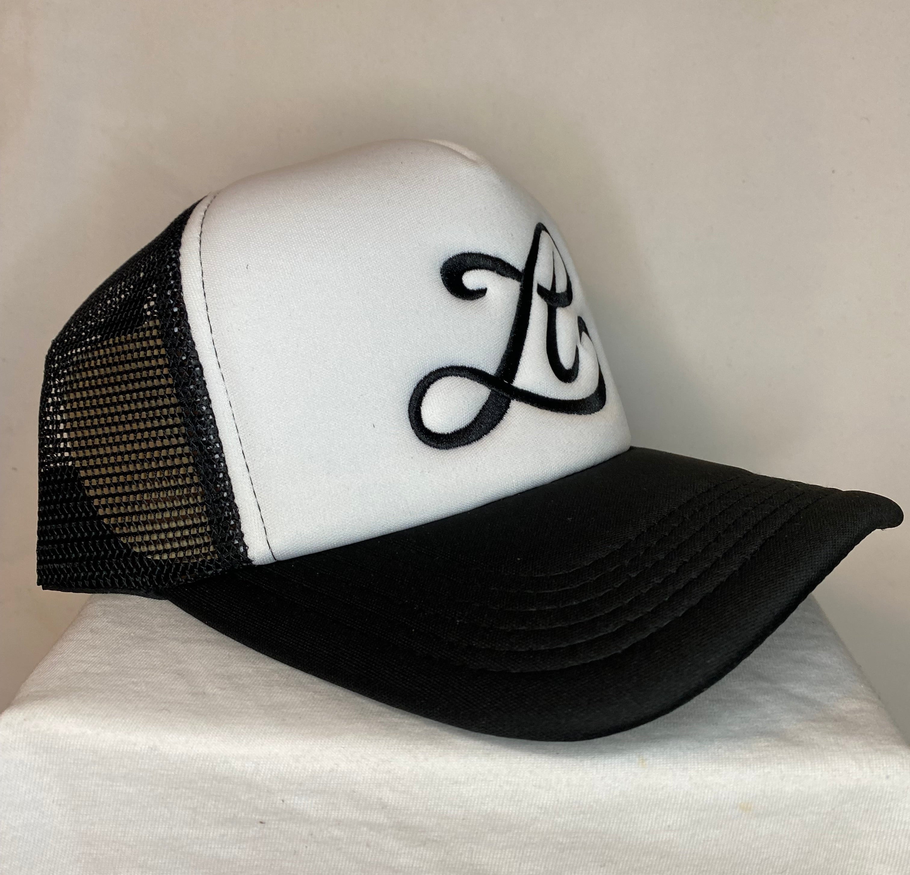 Classic Luisant Trucker