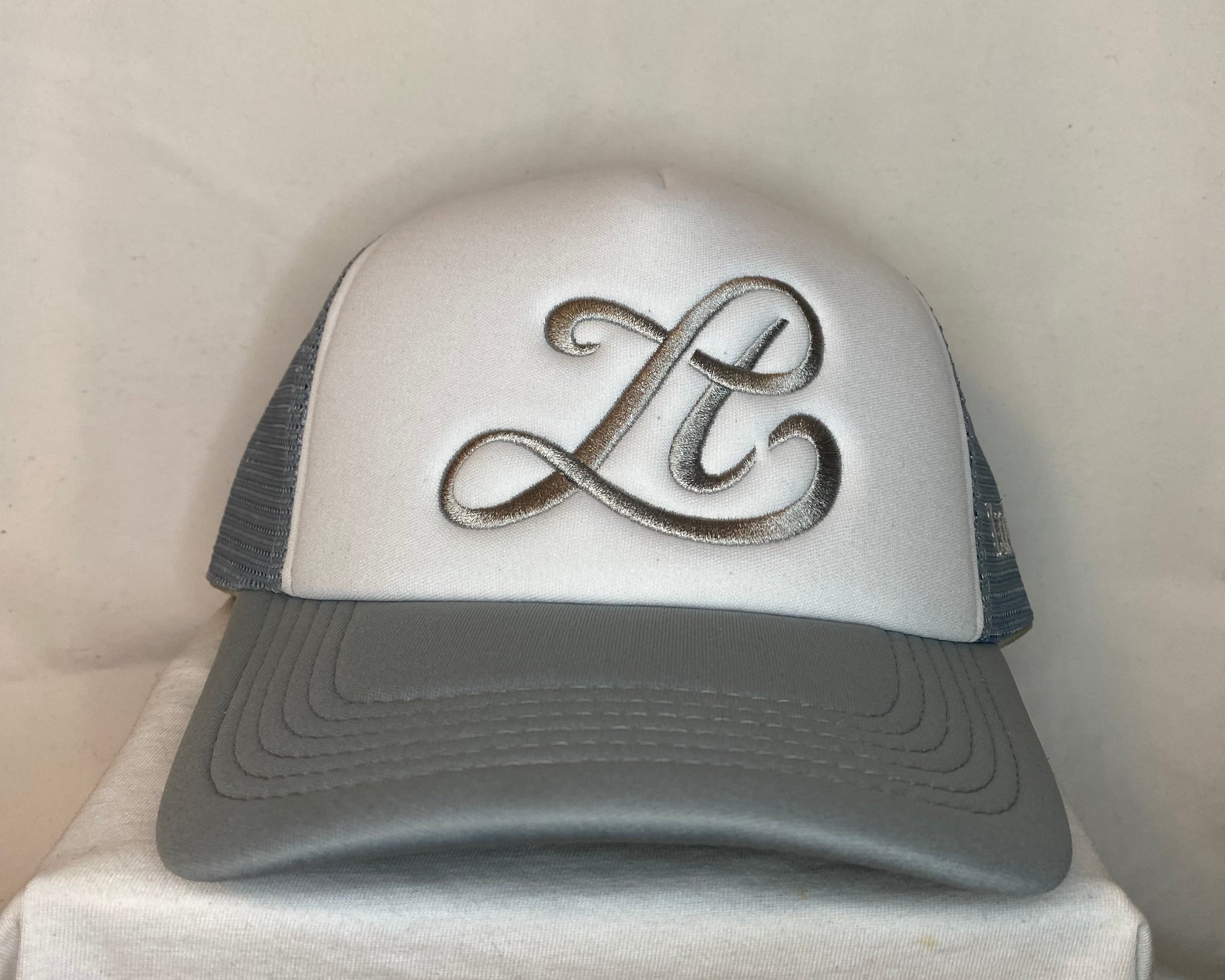 Noir Luisant Trucker